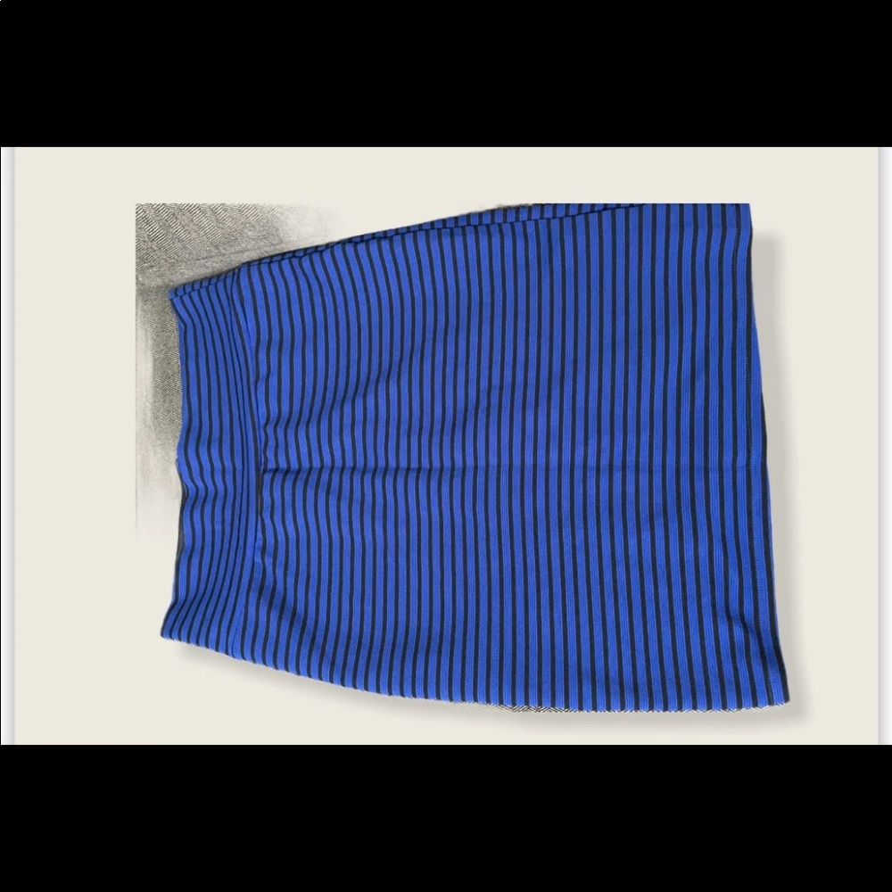 2 LuLaRoe cassie skirt size XL EUC